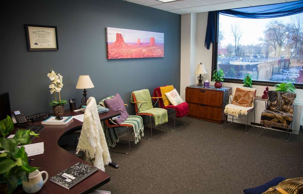 North Bethesda rehab cozy therapy room