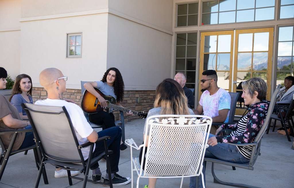 Group Therapy Outside Colorado Springs detox center