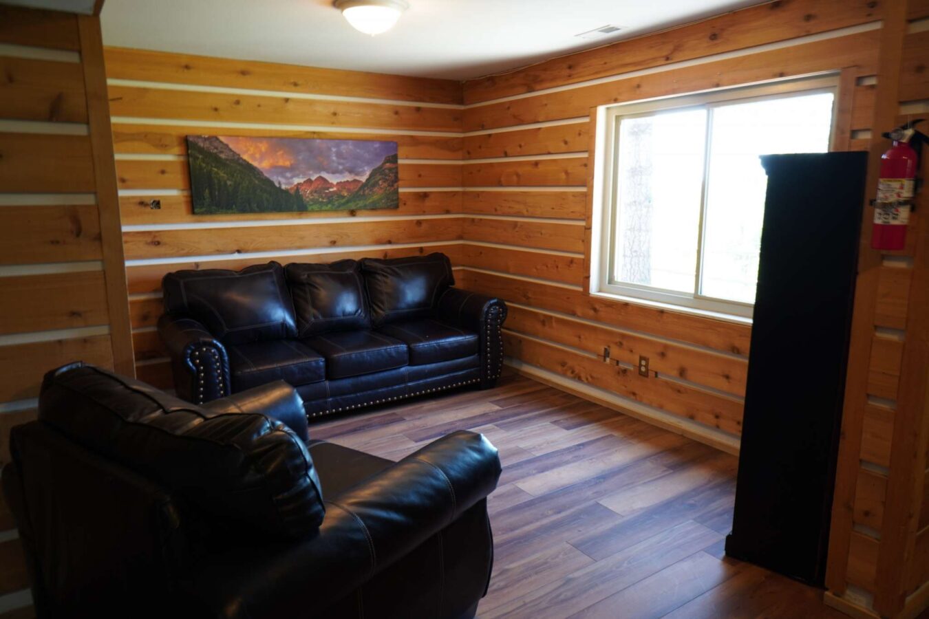 Colorado Springs Sober Living common room