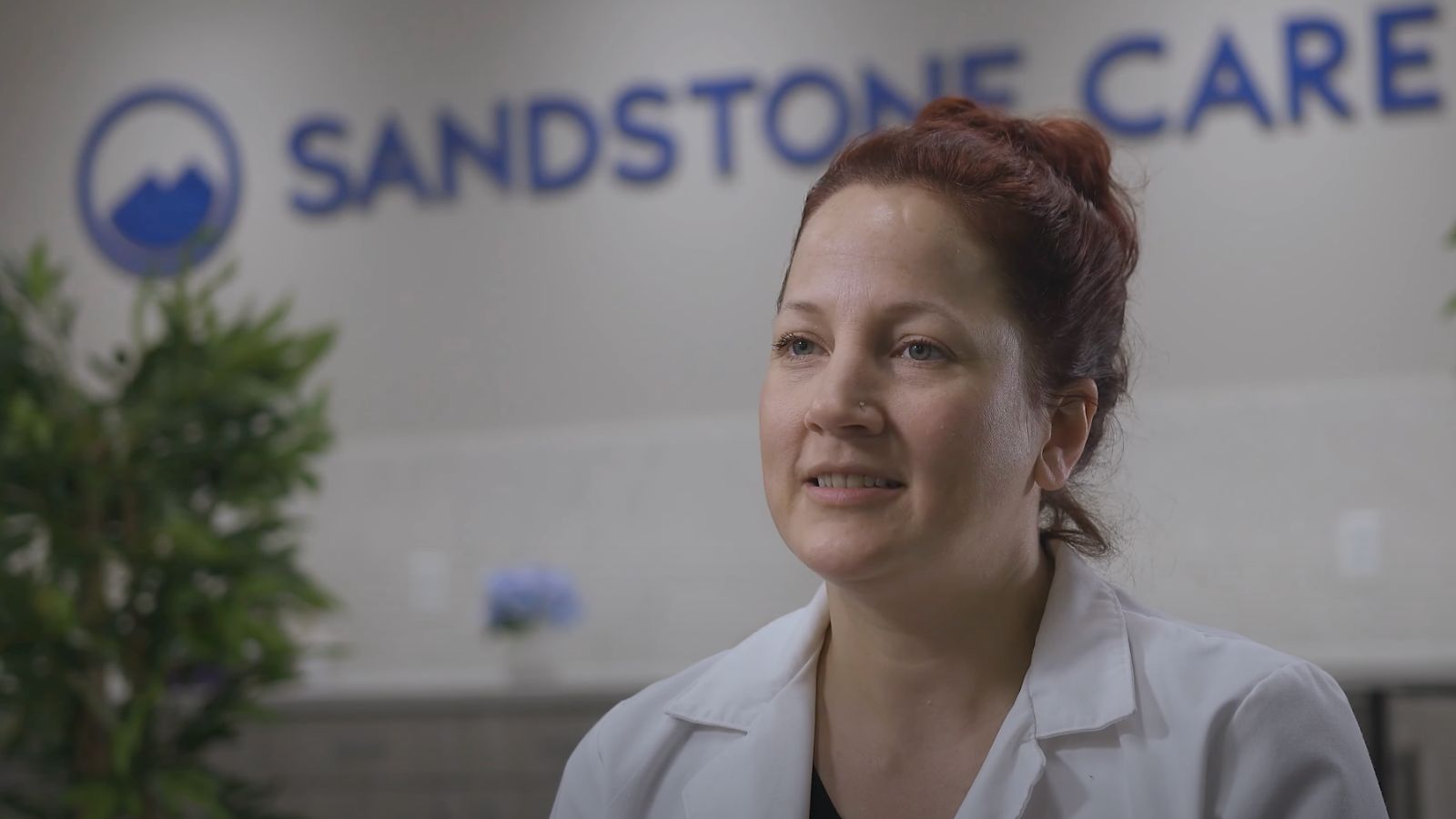 Nurse practitioner explains medical detox program at Sandstone Care