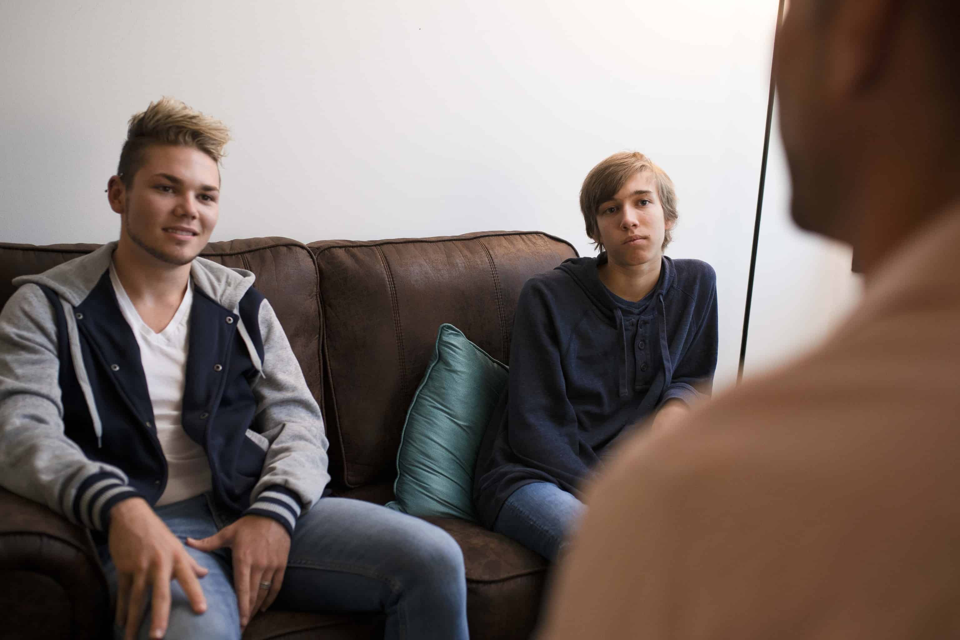 teen-boys-in-group-therapy